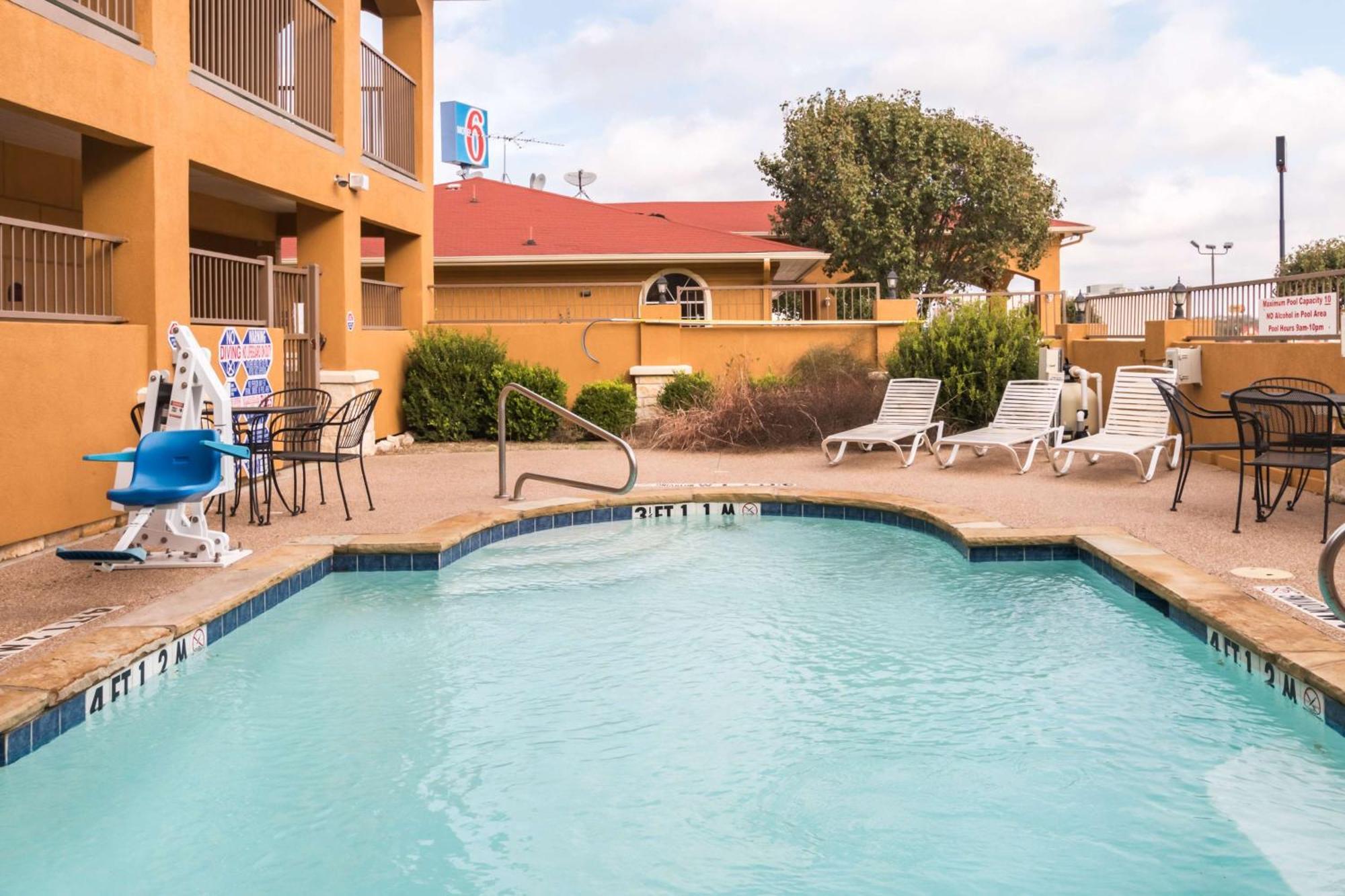 Motel 6 Alvarado Tx Exterior foto